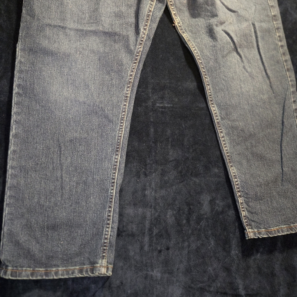 Wrangler Jeans. Blue Relaxed Fit. Stretch. Men's Size 40x29 BNWT - Picture 2 of 7